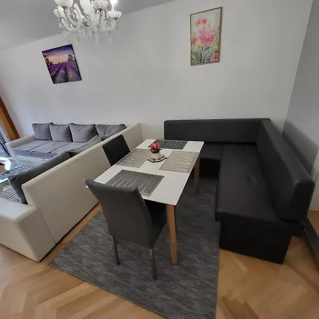 Deluxe Katana Dream House Old Town, With Parking Garage Apartment Sarajevo