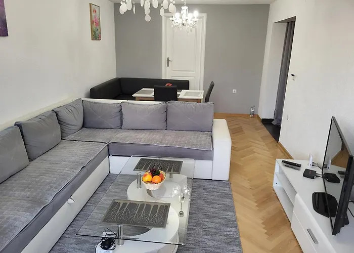 Deluxe Katana Dream House Old Town, With Parking Garage 公寓 *